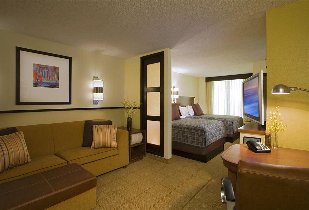Hyatt Place Atlanta Alpharetta North Point Mall Стая снимка