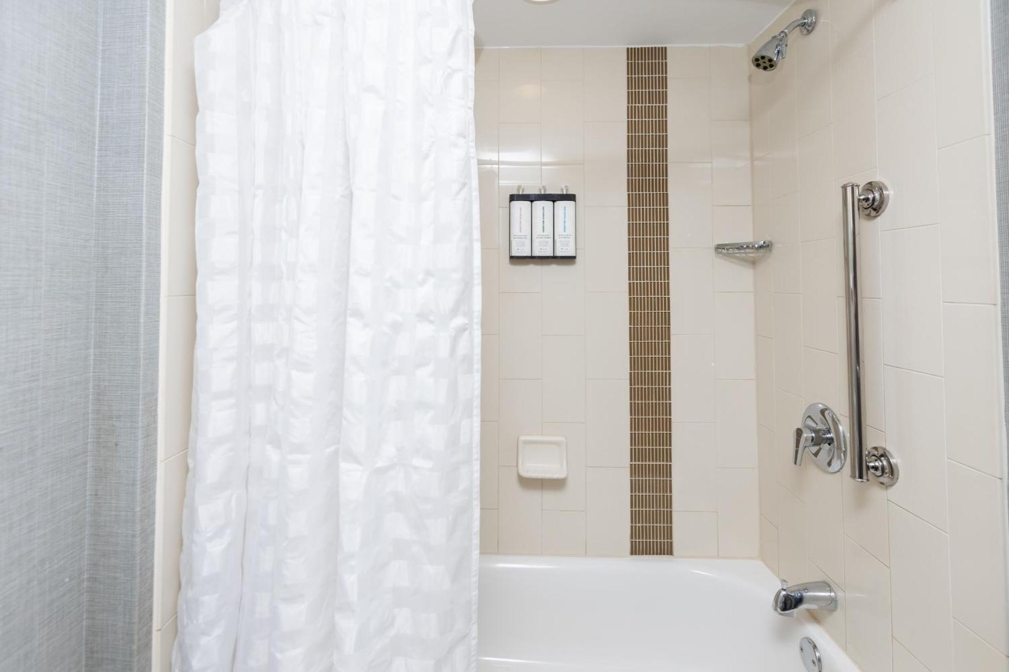 Hyatt Place Atlanta Alpharetta North Point Mall Екстериор снимка